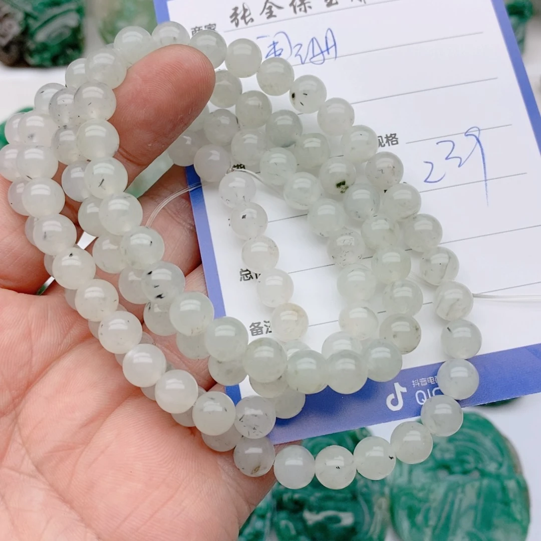 独山玉颈饰未镶嵌阑*