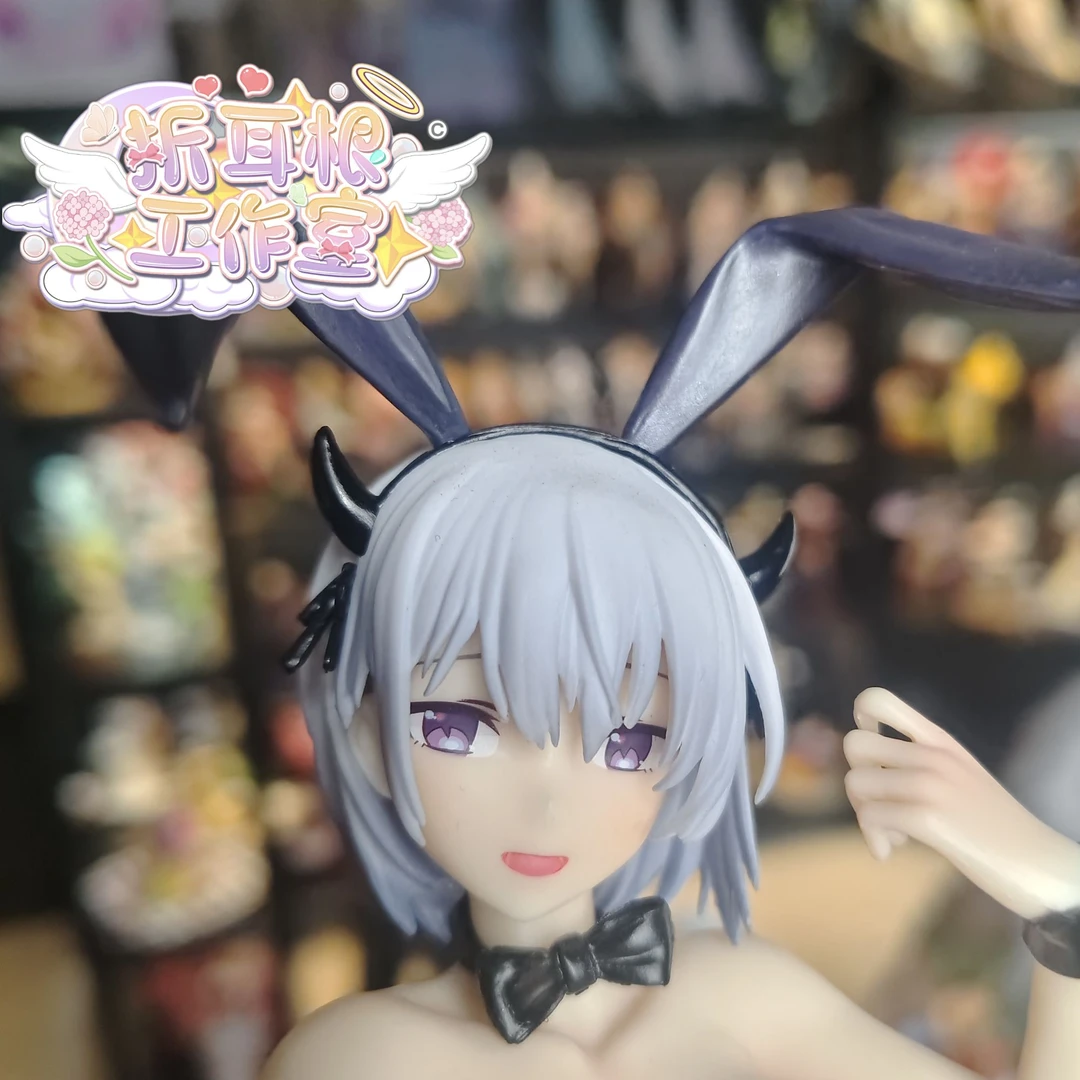 祖国版现货 乃乃 兔女郎手办模型机箱摆件