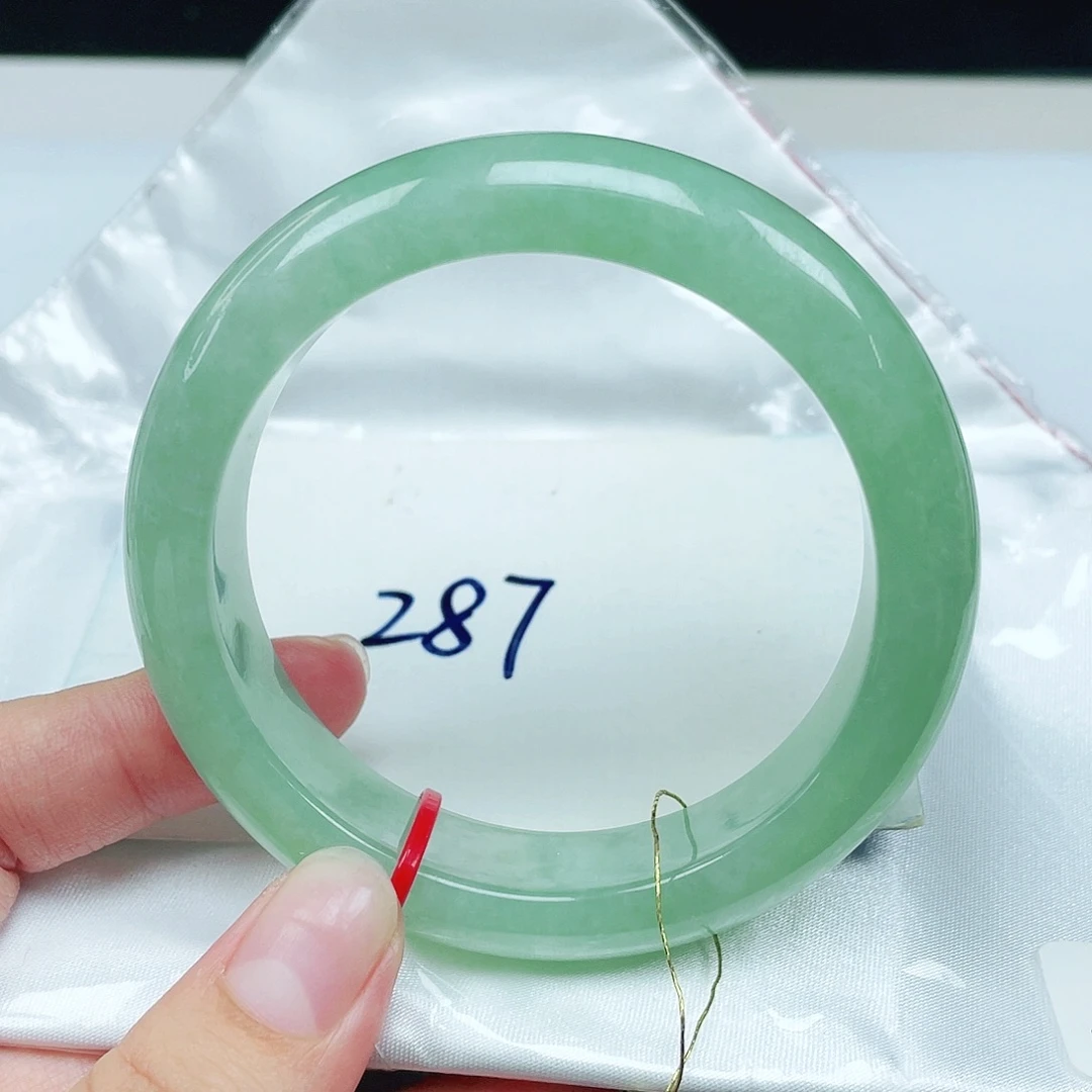 翡翠未镶嵌手镯正圈54.6