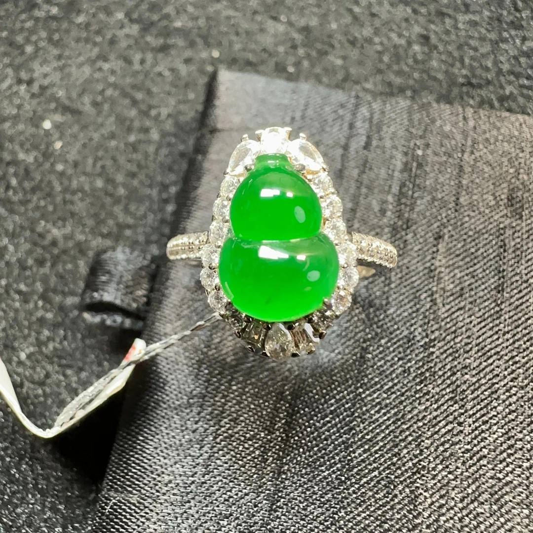 天然翡翠A货S925银镶，时尚高冰满阳绿冰润饱满厚装高质量葫芦女戒