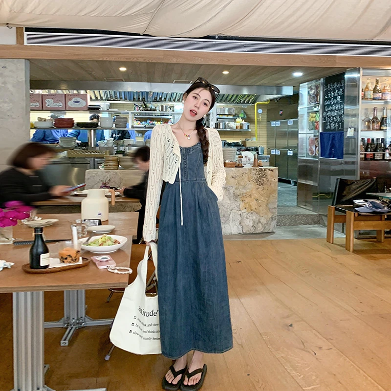 曾小咸温柔纸片人复古港风牛仔连衣裙女收腰长款吊带裙Z243LD0740