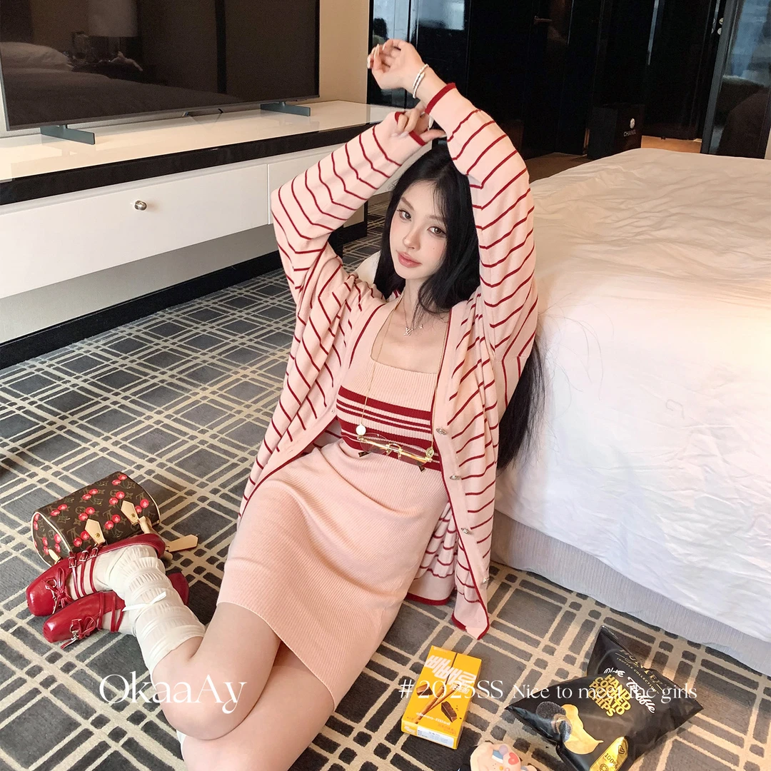 【清仓特惠】Okaaay【jennie'甜心】早秋修身显瘦挂脖连衣裙条纹针织