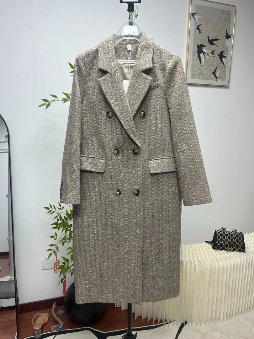 G062撤柜气质大衣