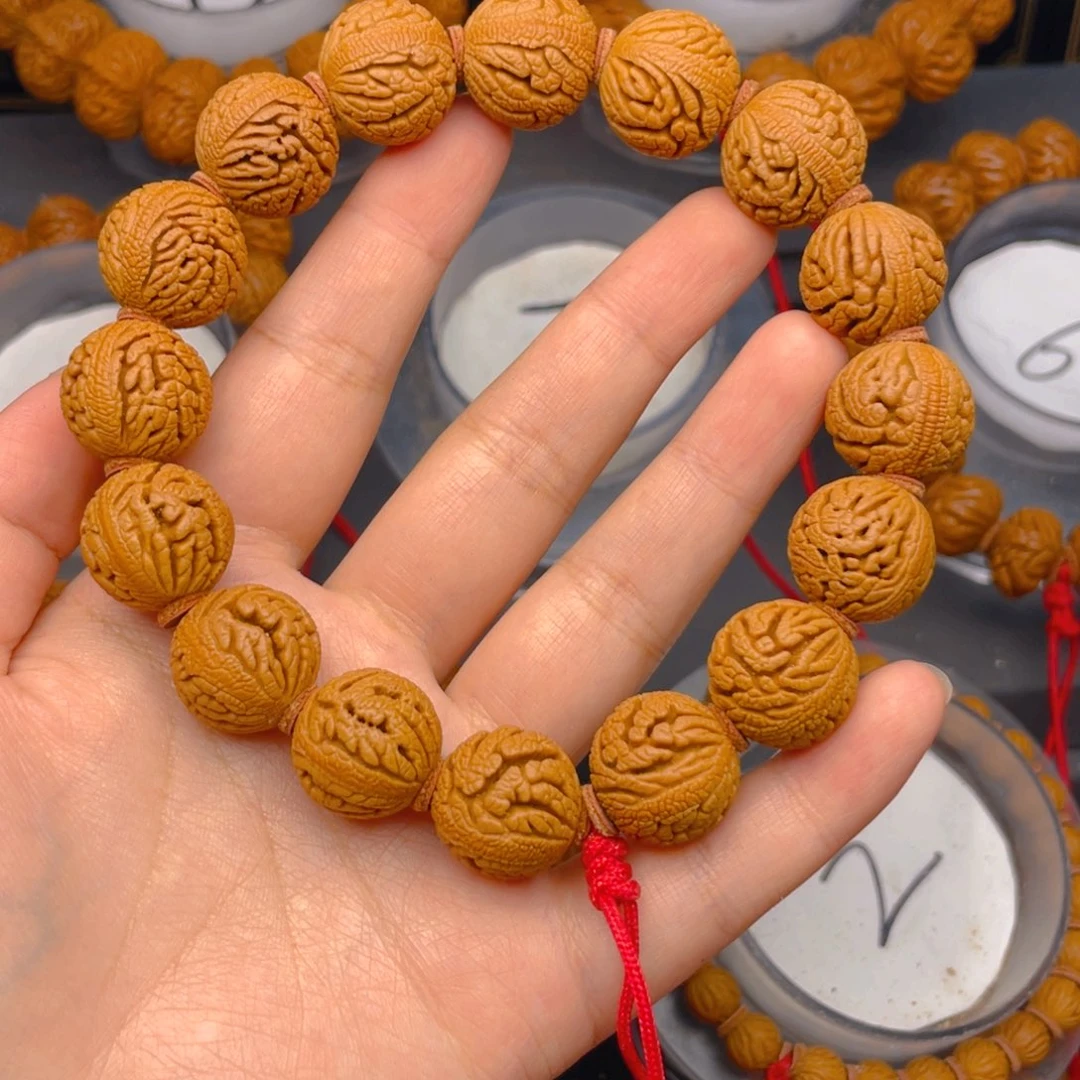 桃核吊坠龙鳞绣球1.7