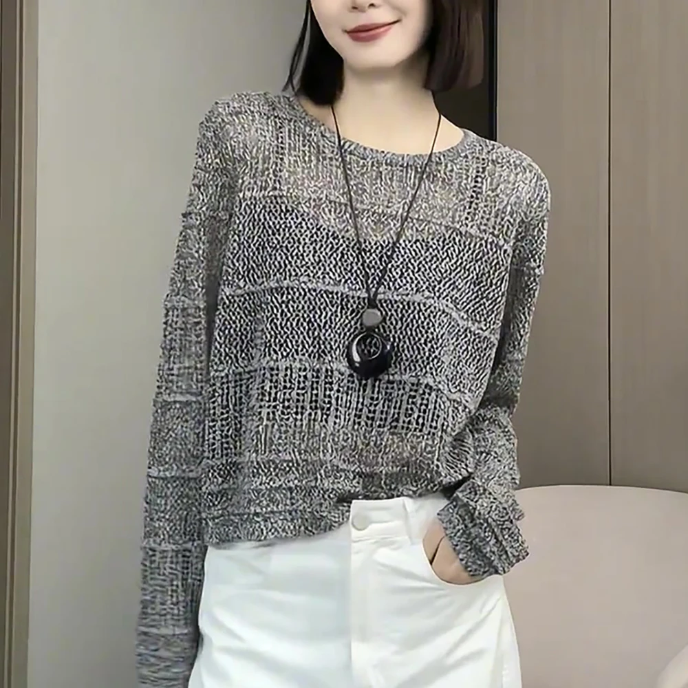 早秋灰色镂空针织衫女慵懒风宽松薄款长袖防晒罩衫不规则短款上衣