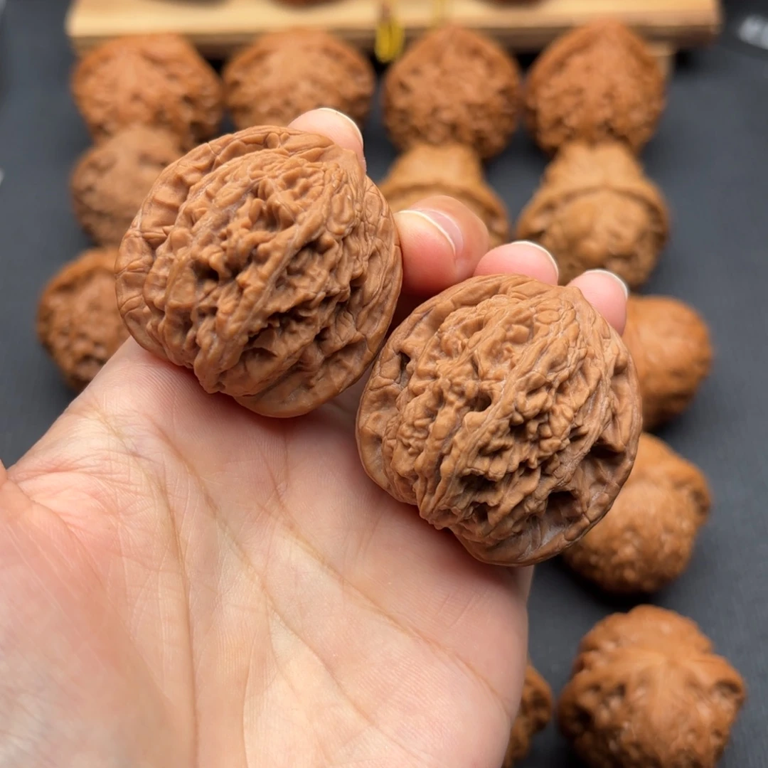 文玩核桃吊坠虎头41