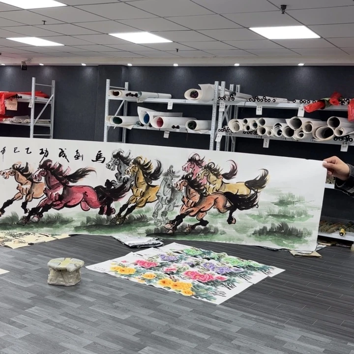 字画等多种形式的艺术作品和