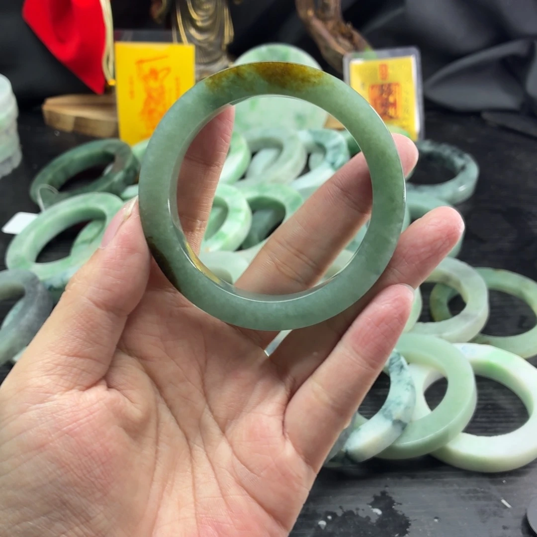定制翡翠未镶嵌天然翡翠A货毛胚手镯定制