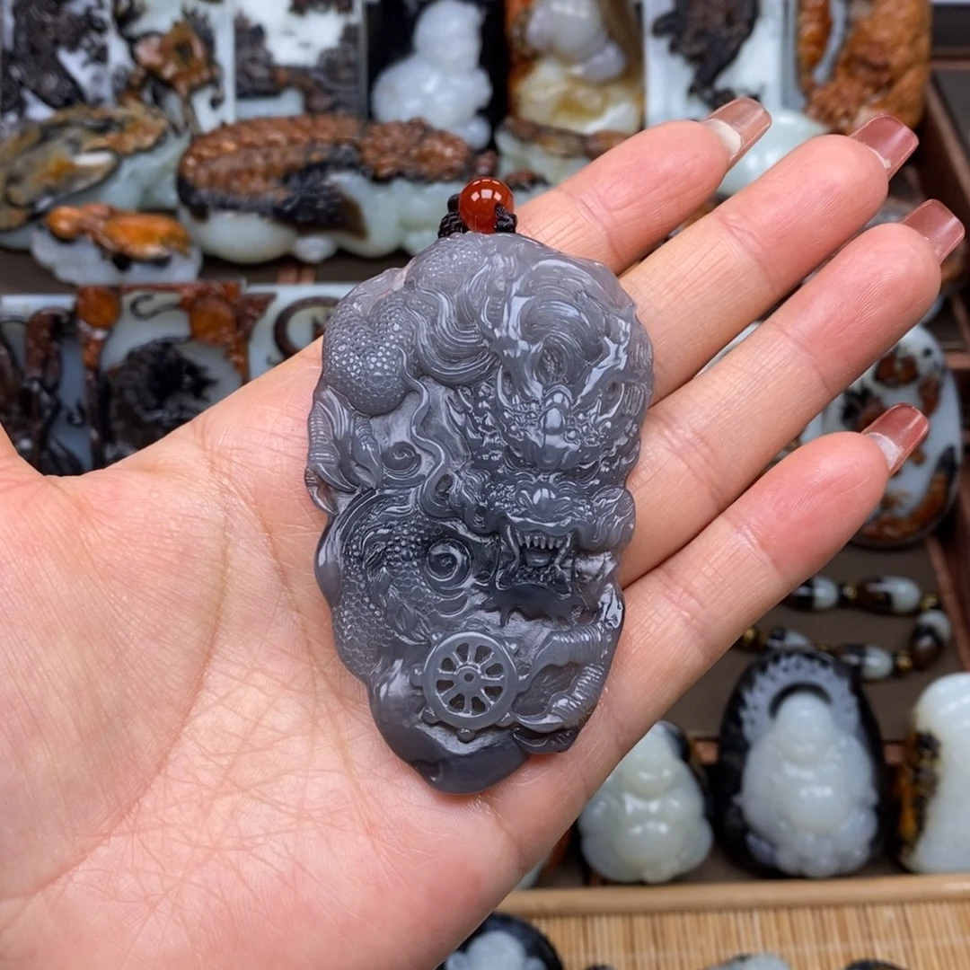 颈饰未镶嵌和田玉