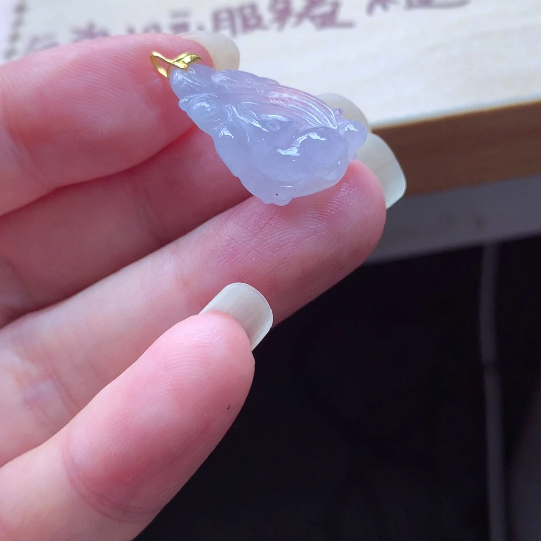 翡翠颈饰18K金镶嵌吊坠