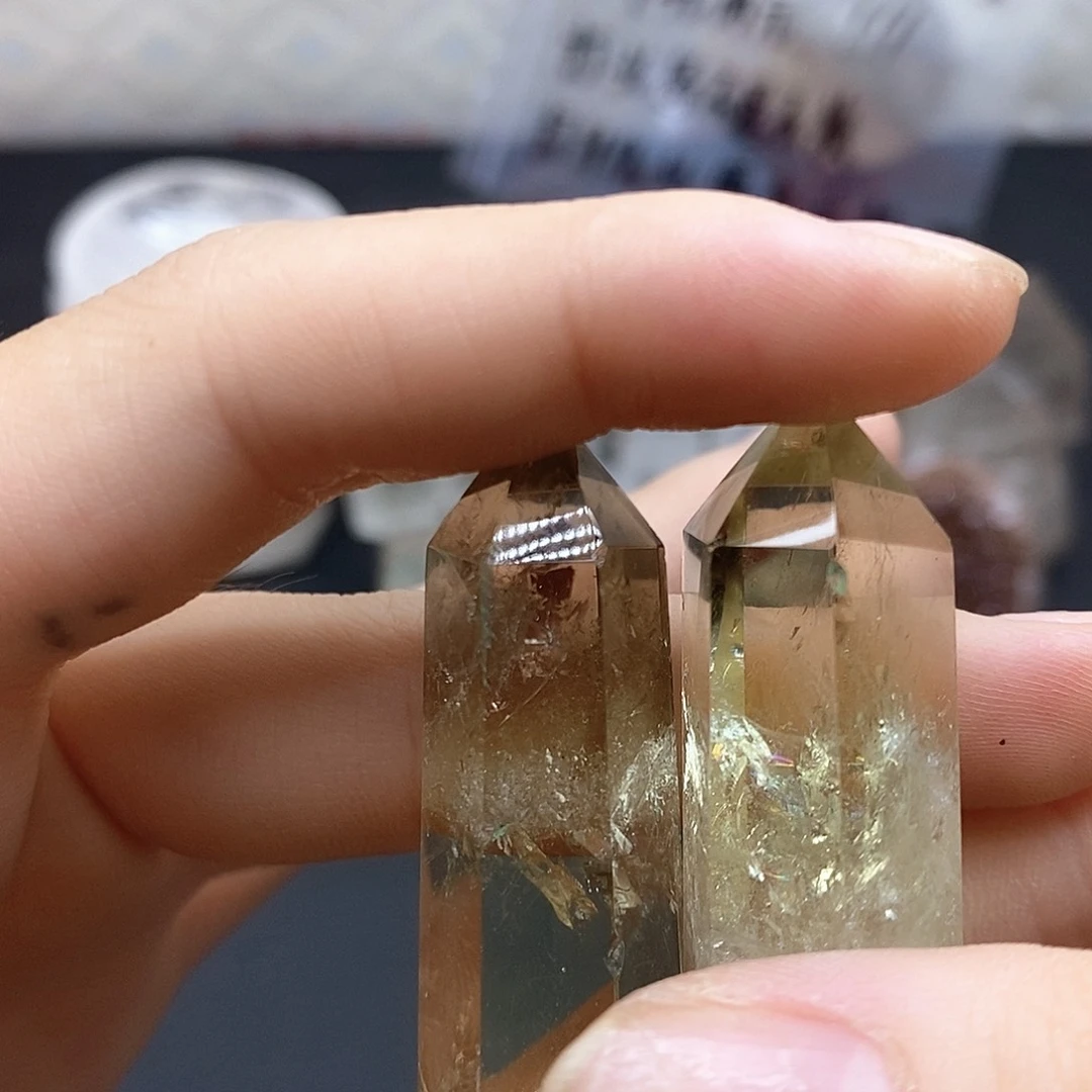 未镶嵌颈饰水晶67