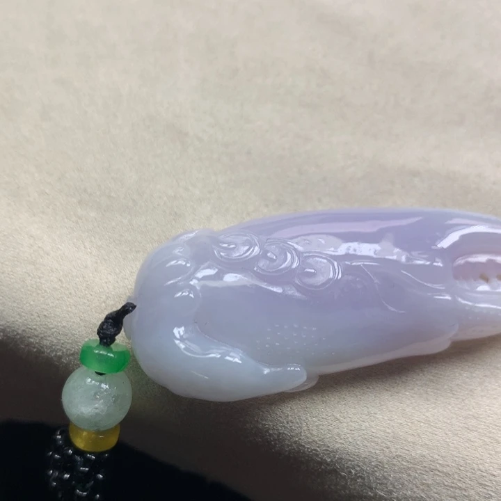 翡翠颈饰未镶嵌吊坠