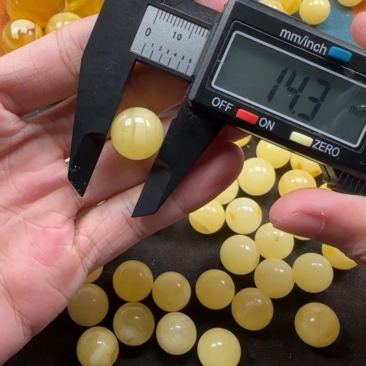 蜜蜡未镶嵌珠宝奇石天然139