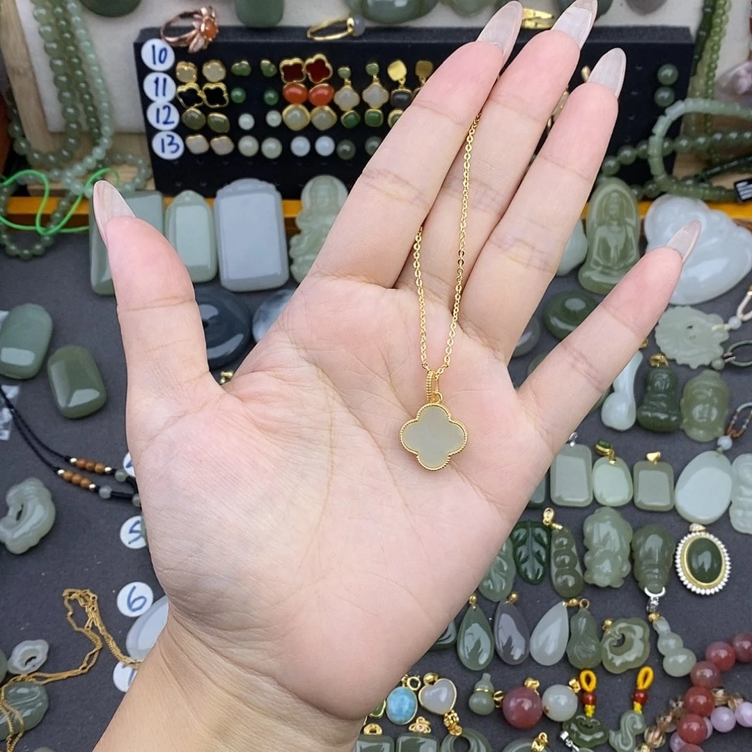 和田玉银S925镶嵌吊坠(赠链)