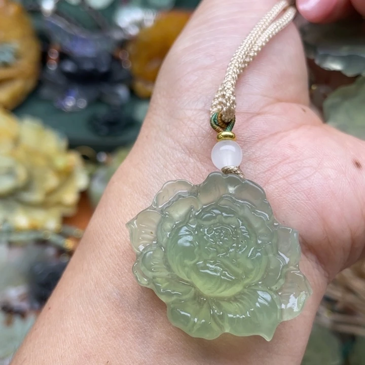 蛇纹石玉未镶嵌吊坠J