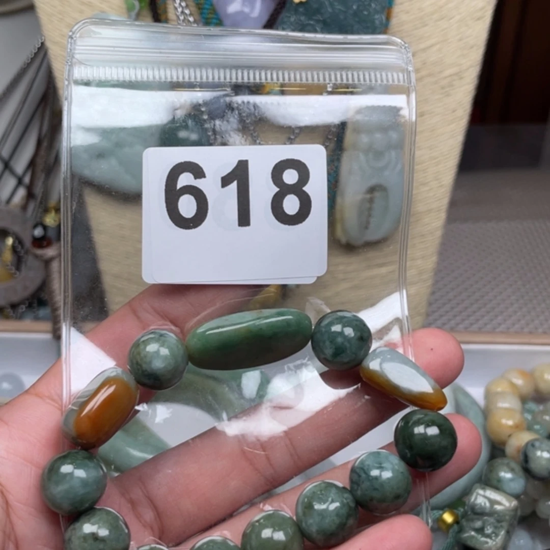 【闪购商品】翡翠颈饰未镶嵌冰**缘翡翠