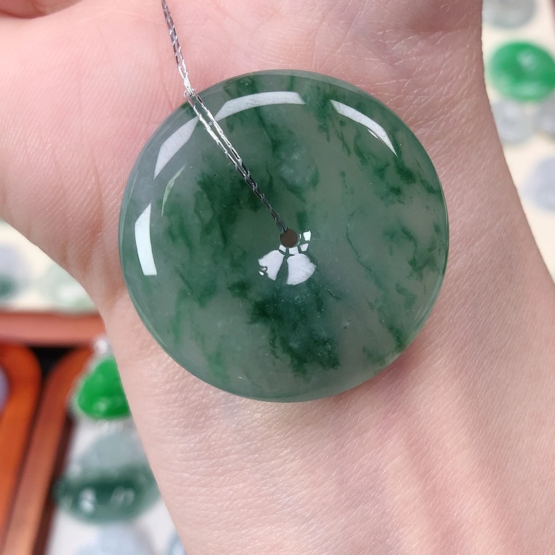 翡翠未镶嵌颈饰吊坠