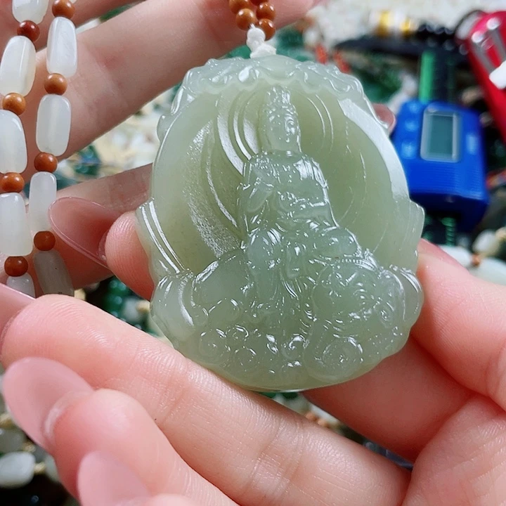 颈饰未镶嵌和田玉
