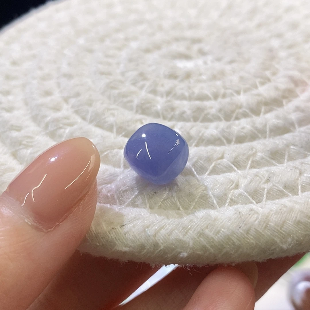 翡翠未镶嵌挂件随行