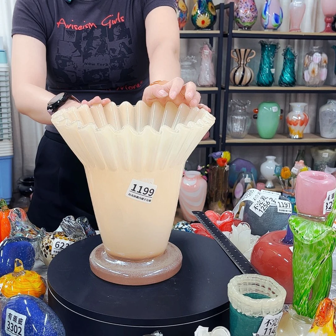 1199 家悦琉璃花瓶摆件不完美