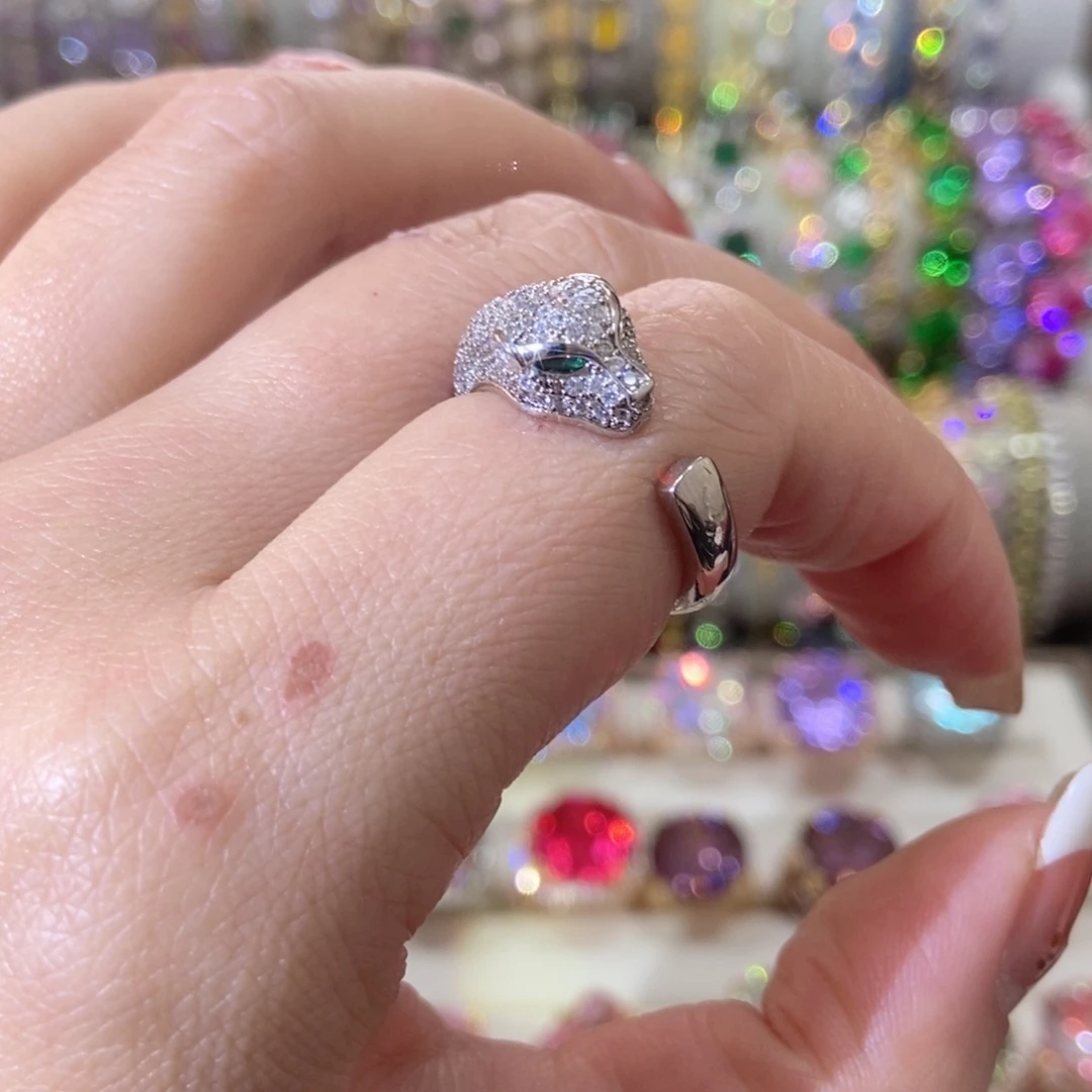 66锆石（处理）戒指