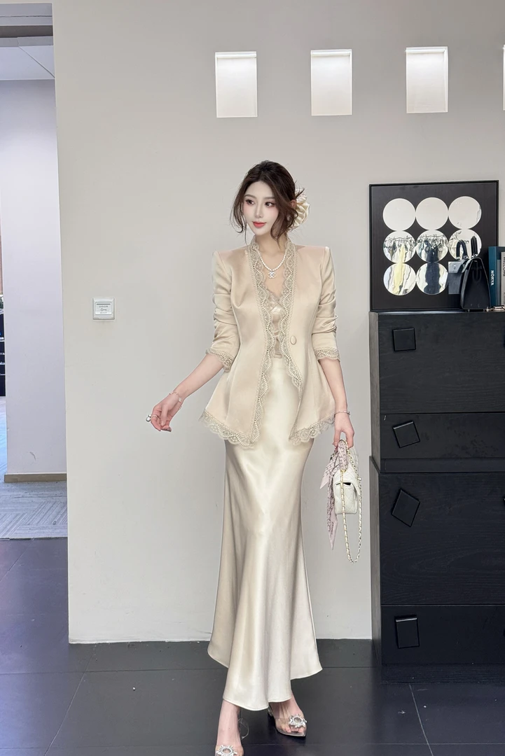 【精选优品】新款女装显瘦蕾丝长袖法式设计师套装25234+25234-1