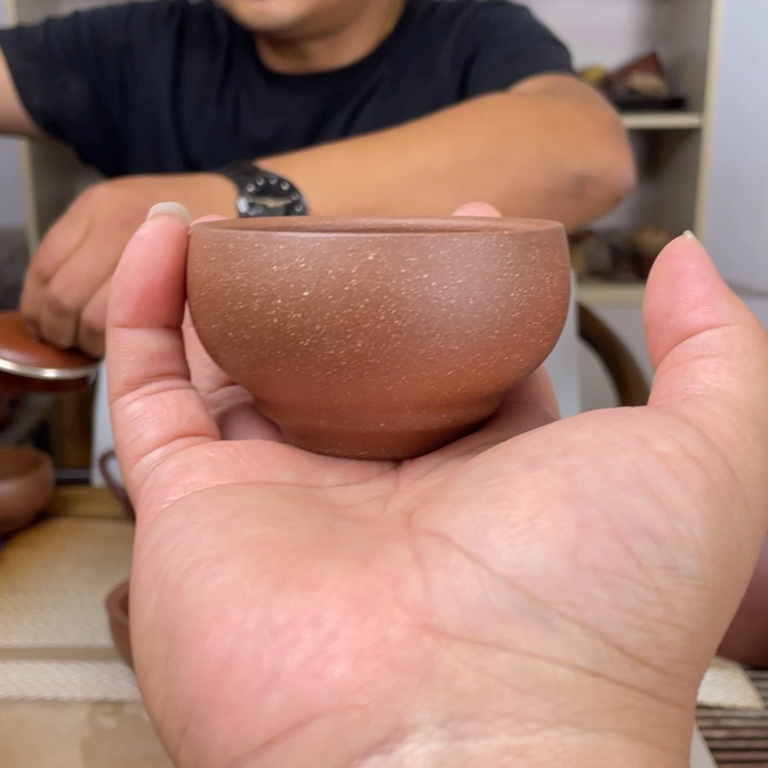 茶壶紫砂行**心三彩主人杯大