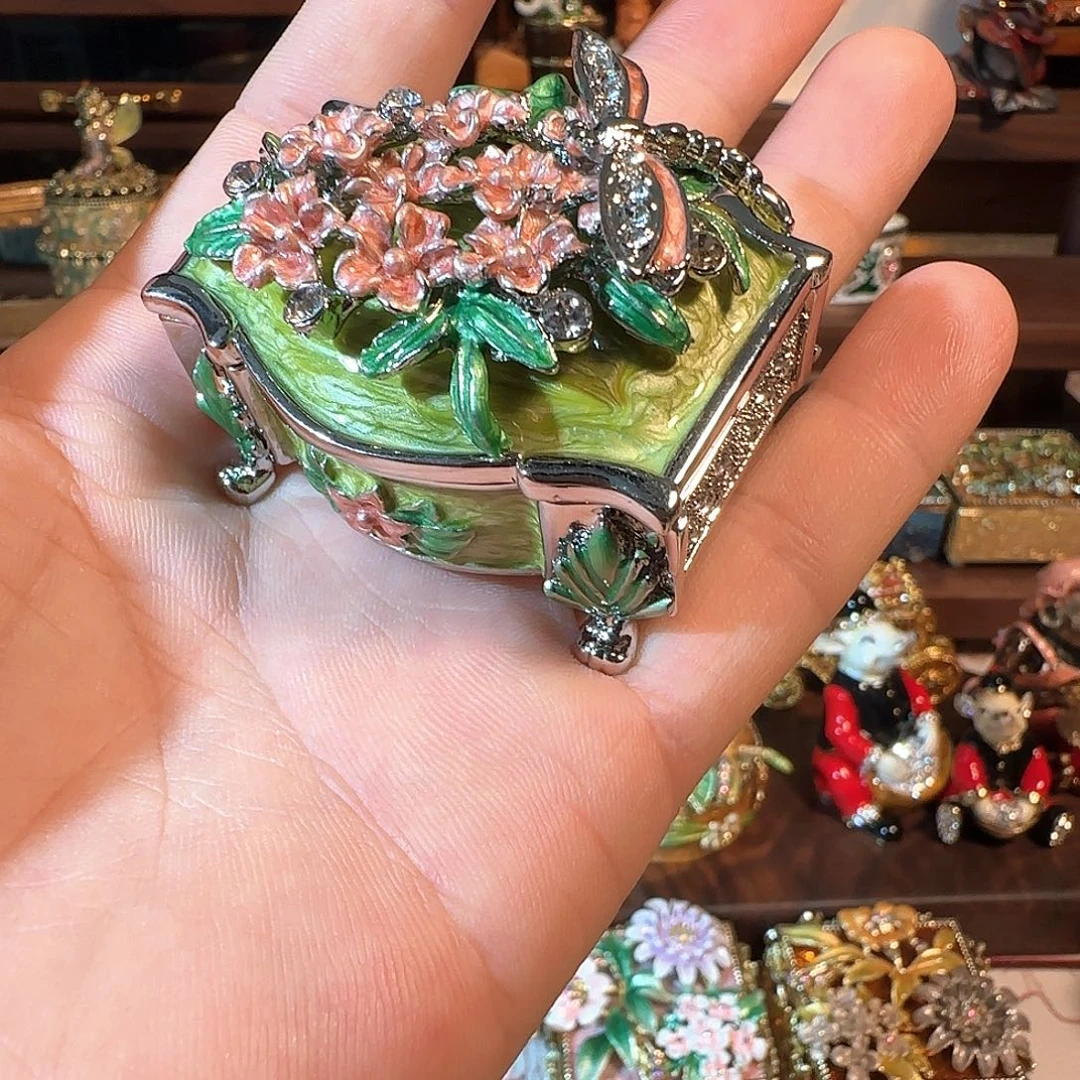 手工制品请勿吹毛求疵
