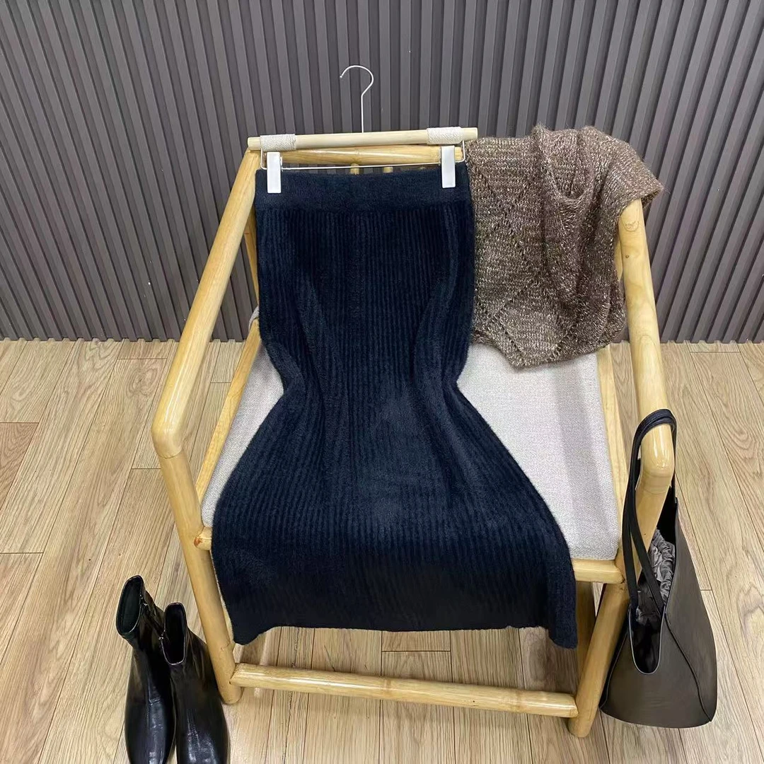 秋冬高腰短貂毛针织半身裙宽松百搭显瘦中长款直筒包臀裙女Q6637