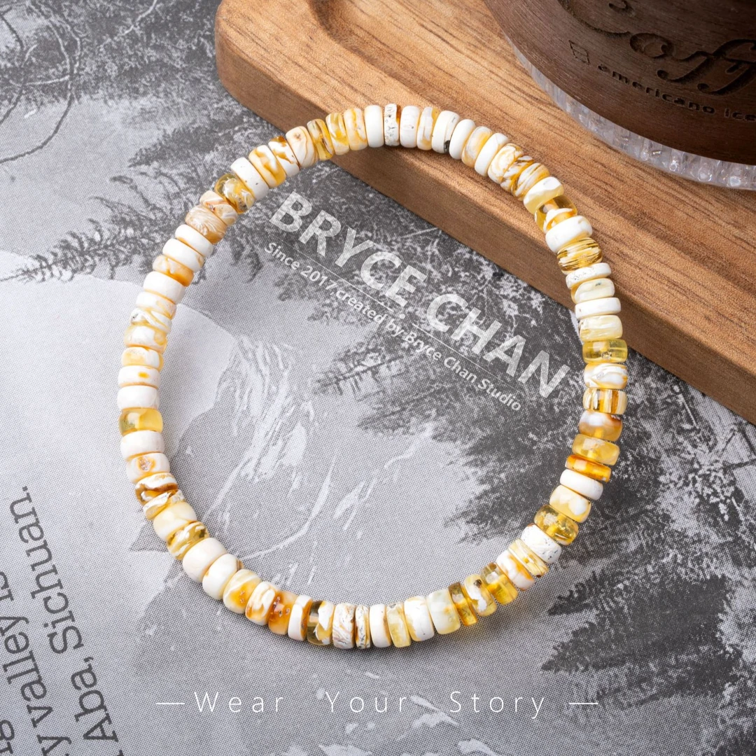 【耀今·彩妖白底拉丝药片单圈】（5.6mm·3.6g）妖孽溶洞蜜蜡时尚手串