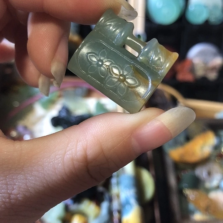 岫玉未镶嵌岫玉挂件