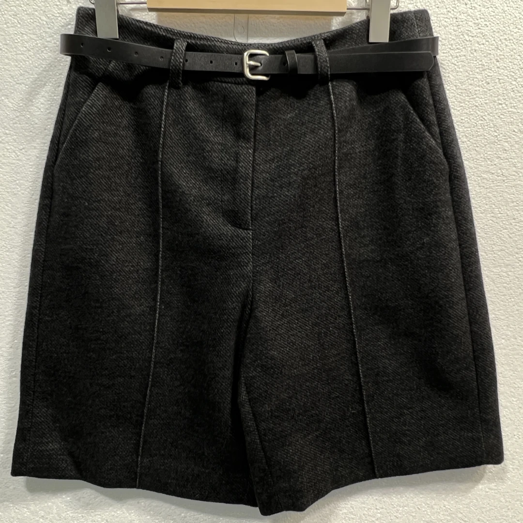 【1272】B857 含羊黑色毛呢时尚休闲短裤