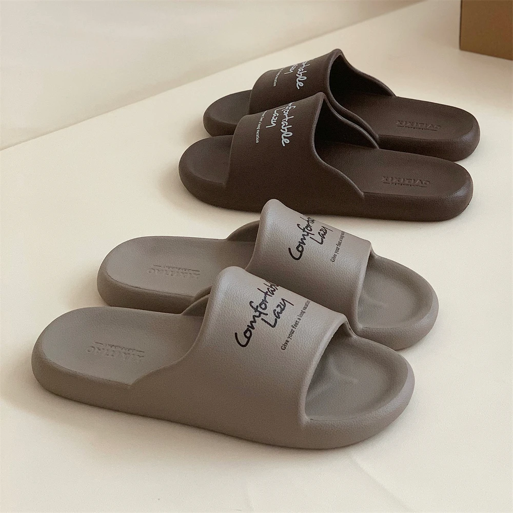 防臭夏季一字洗澡拖鞋男女少女心英文简约风高级感时尚情侣凉拖鞋
