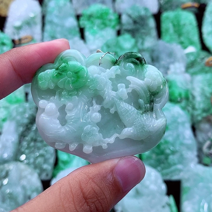 吊坠(不含链)未镶嵌翡翠