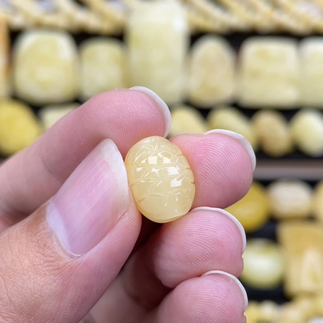 裸石琥珀未镶嵌琥珀蜜蜡