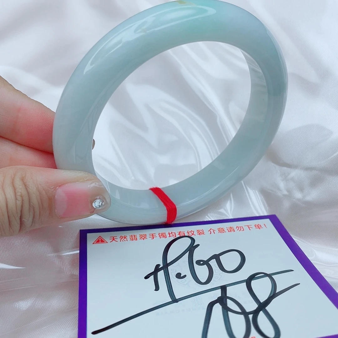 翡翠未镶嵌手镯翡翠