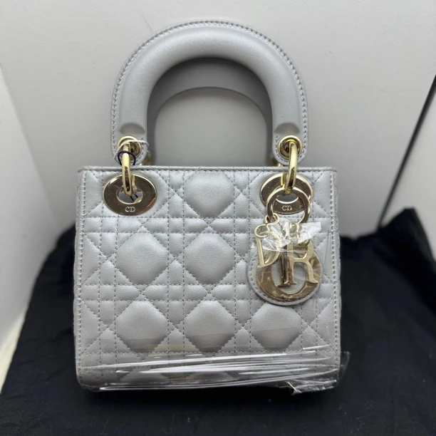 95新 DIOR/迪奥 珠光灰三格戴妃