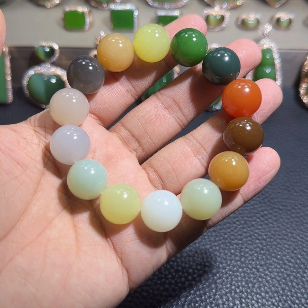 未镶嵌手链和田玉（碧玉）遇*人