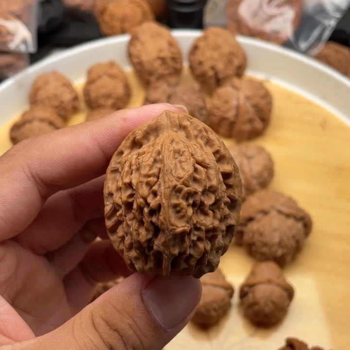 文玩核桃把件用****1文玩核桃手把件