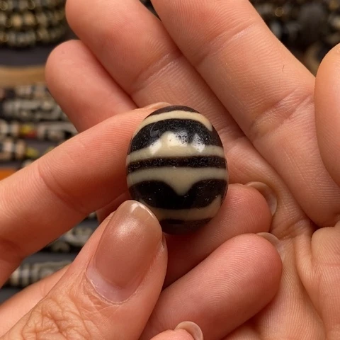 明***名玛瑙/玉髓未镶嵌珠宝半成品