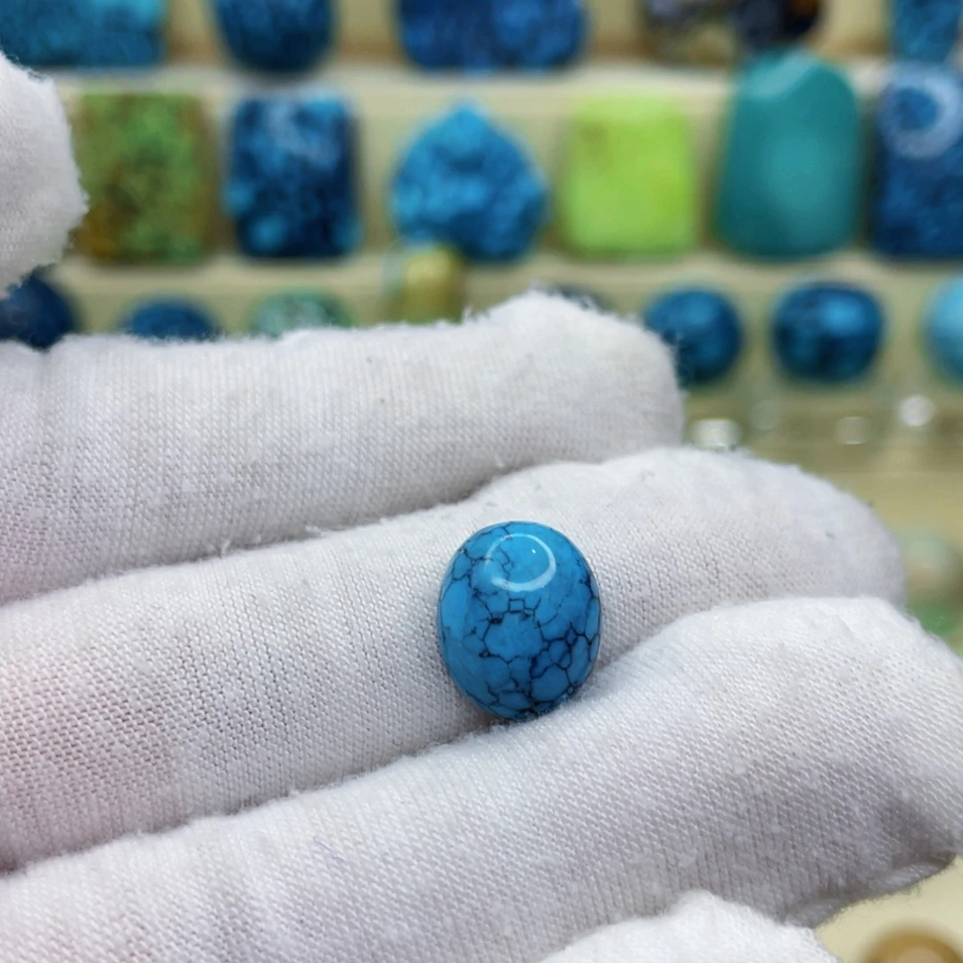 未镶嵌绿松石颈饰