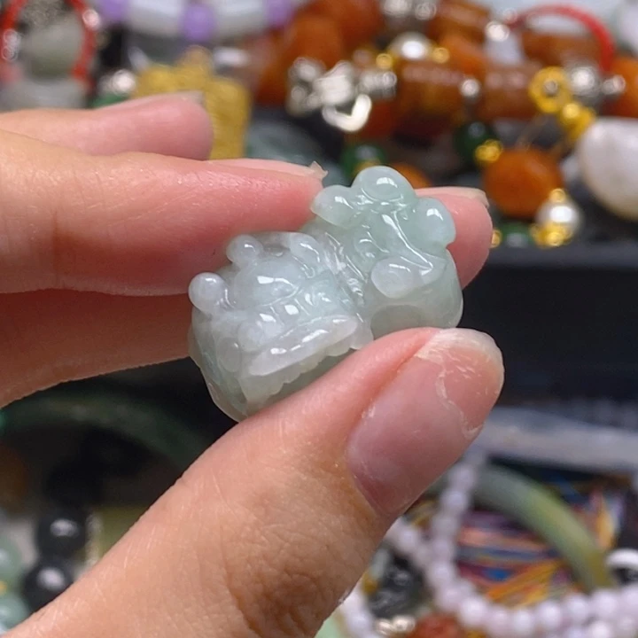 翡翠未镶嵌挂件天然缅甸翡翠