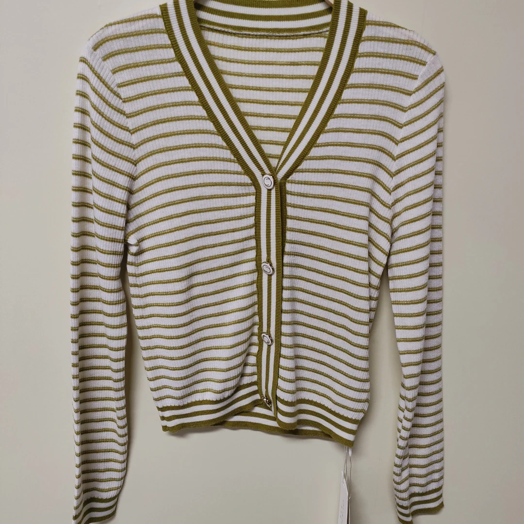 25年早春新款条纹V领开衫针织衫  (CC080）豆绿条纹【887】