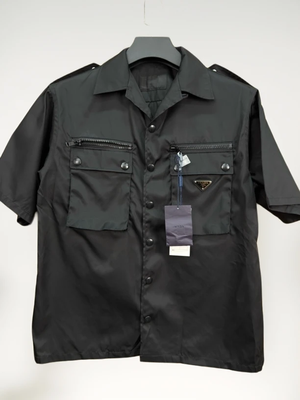未使用 Prada/普拉达 黑色三角标尼龙短袖衬衫s/14800/R772/微瑕