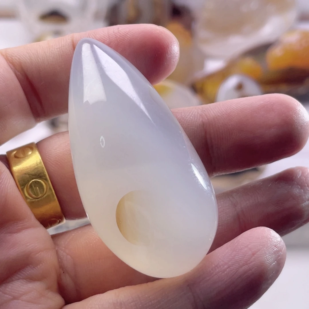 玛瑙/玉髓未镶嵌珠宝奇石