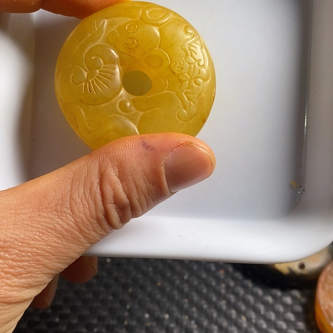 岫岩老玉（透闪石质玉）未镶嵌珠宝奇石