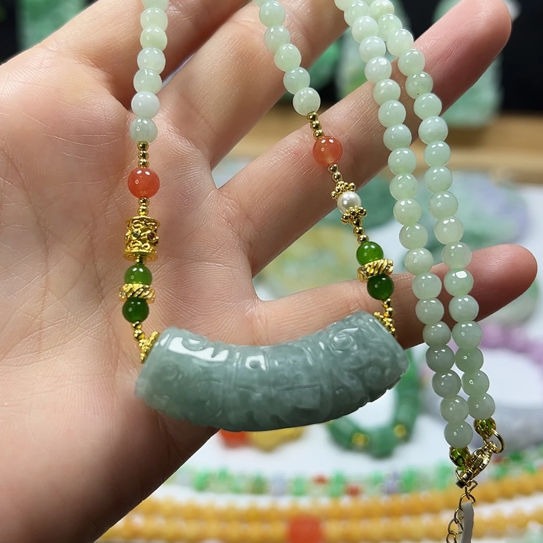 翡翠未镶嵌颈饰项链