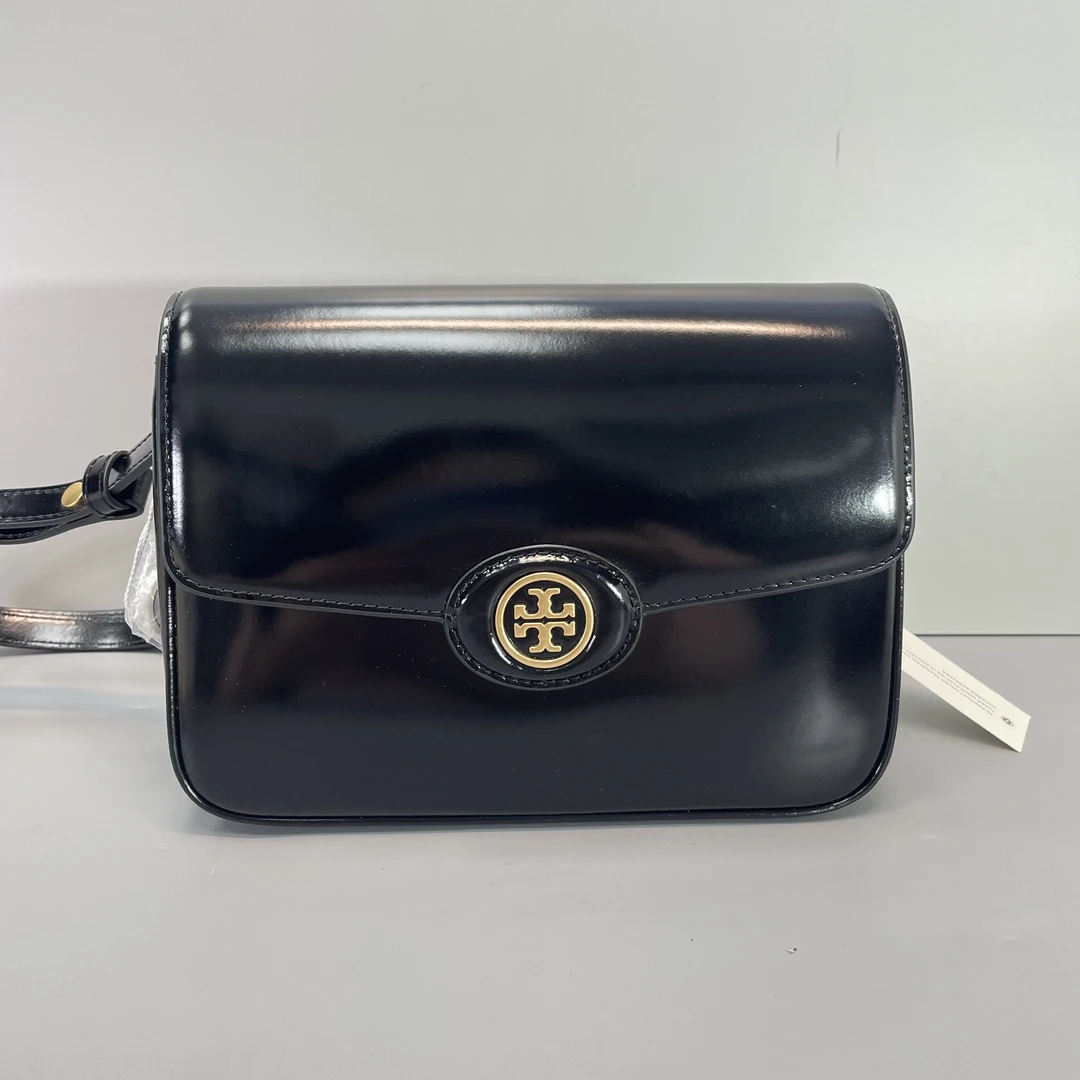 99新 TORY BURCH/汤丽柏琦 小林/黑色豆腐包21x16x6cmBG040810