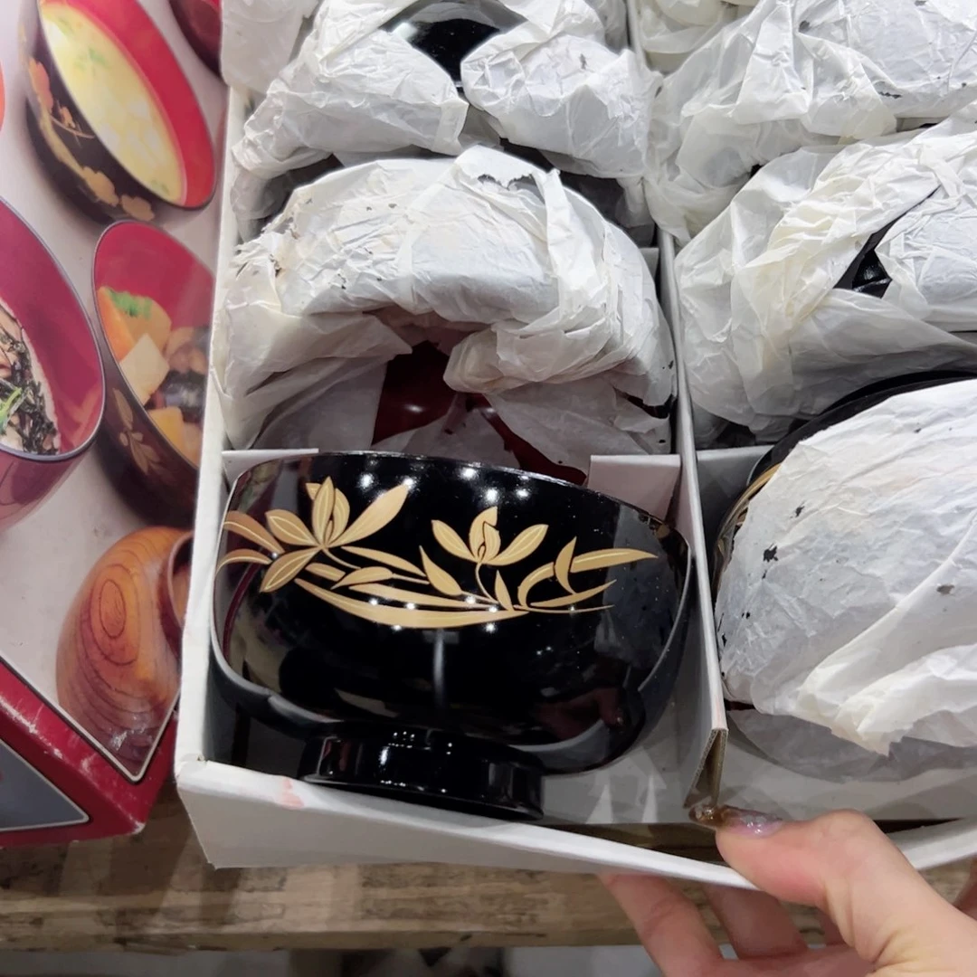 瓷片陶瓷和金属表面涂了