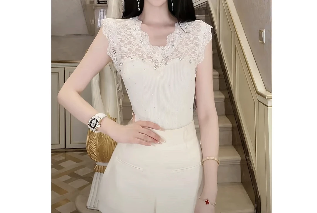 博雪服饰春夏新款名媛风夏季无袖百搭针织